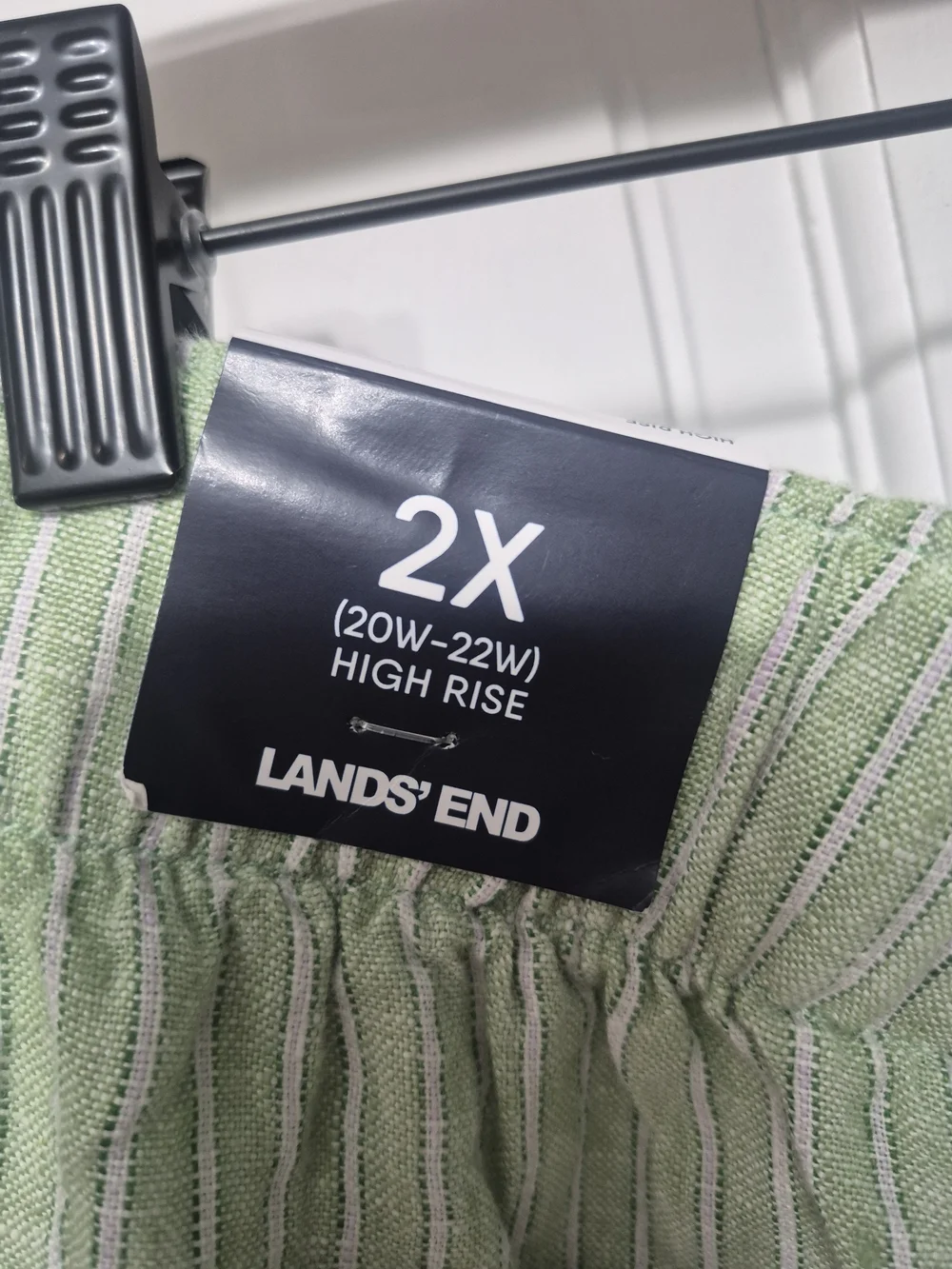 NWT Lands' End Light Green & White Striped Linen-Blend Women's Shorts
